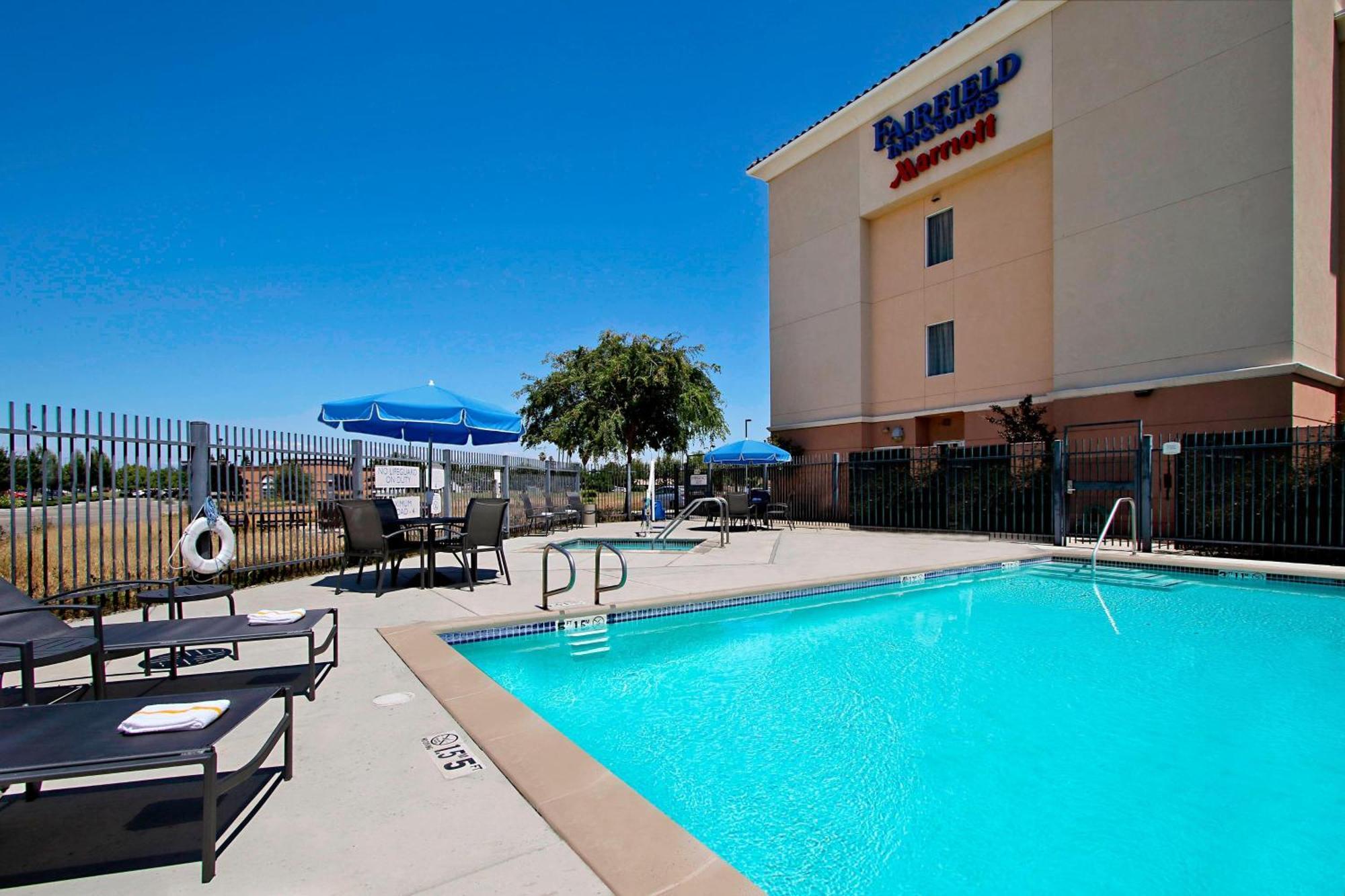 Hotel Fairfield & Fresno Clovis