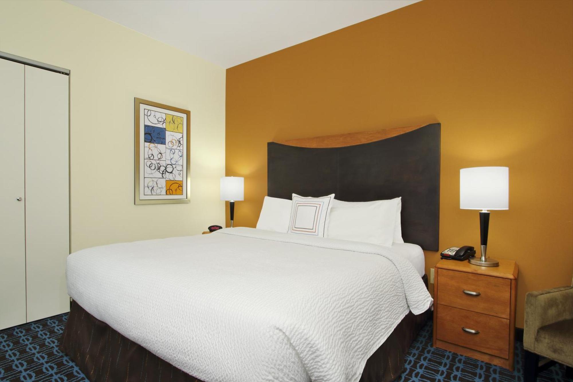 Hotel Fairfield & Fresno Clovis