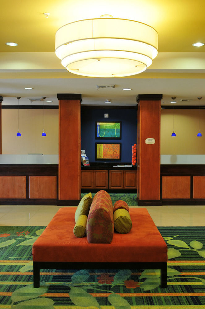 Fairfield & Fresno Hotel 3*