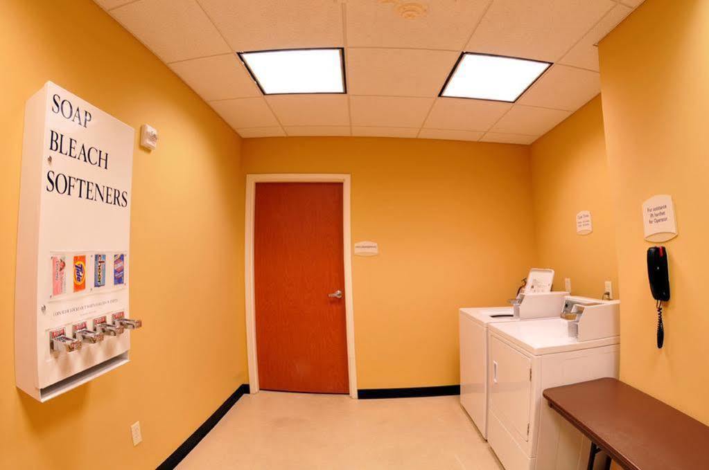 Fairfield & Fresno Hotel